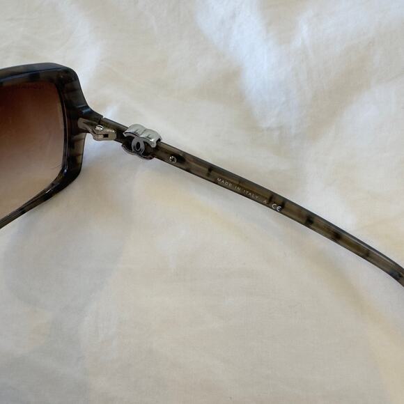 Authentic Chanel 5218 c1305/3B Y2K Sunglasses 54 16 Paris Hilton Style - Picture 6 of 7